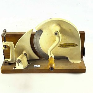 Lote siguiente: Cortafiambre Alexanderwerk Antigua de 35 cm