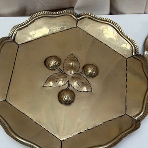 Lote de Bandejas y Platos de Metal Plateado Estilo Antiguo - imagen 4