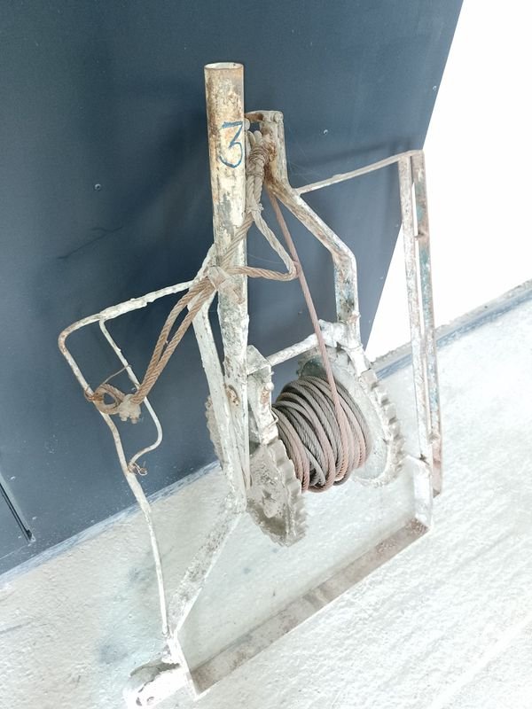 Item 892202 - Image 1