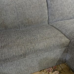 Sofá Esquinero Gris con 2 Pufs Banqueta a Juego - imagen 4