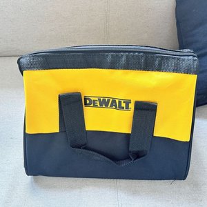 Bolso DEWALT nuevo a estrenar (UNA UNIDAD) - imagen 2