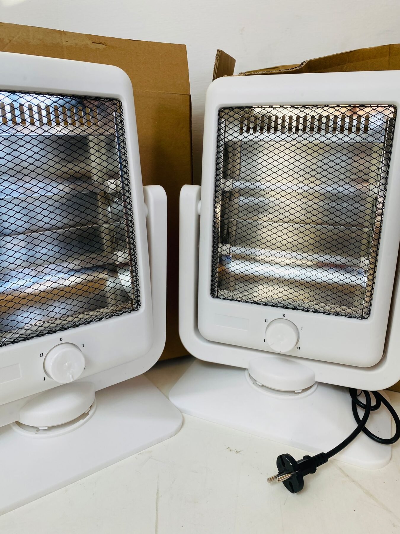 Item lote-x2-estufas-halogenas-blancas-2 - Image 0