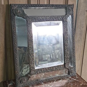 Espejo Francés Antiguo 1820 con Marco de Bronce Labrado y Cristal Biselado - imagen 2