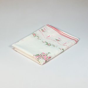 Lote anterior: Mantel de Hilo Blanco con Guarda Rosada y Flores - 140x220 cm