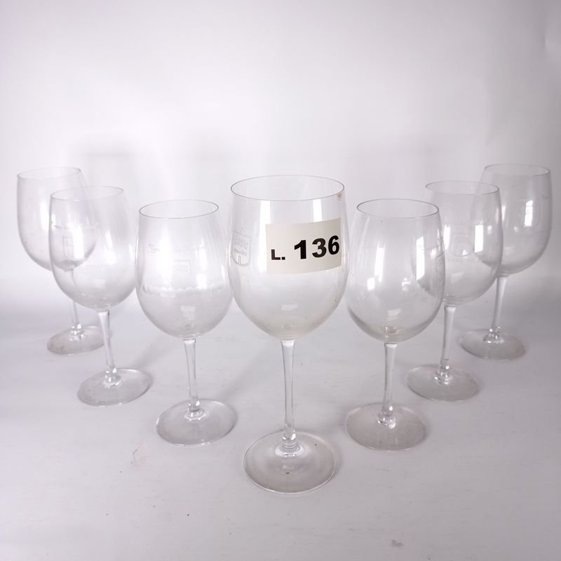 Siete copas para vino con publicidad de La Casa Violeta - imagen 11