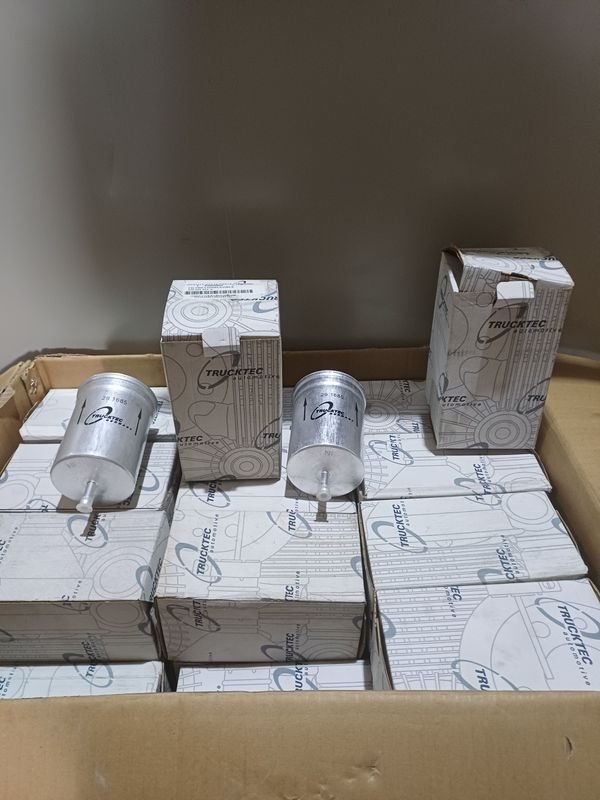 24 Filtros de Combustible Trucktec Automotive