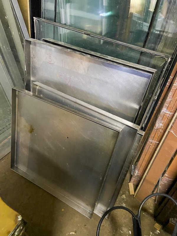Lote de 5 Bandejas de Acero Inoxidable Usadas