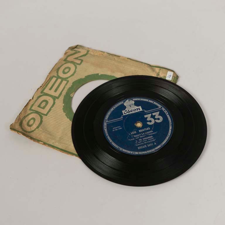 Disco Vinilo Single "Sally la Lunga" - Los Beatles - Edición Uruguay