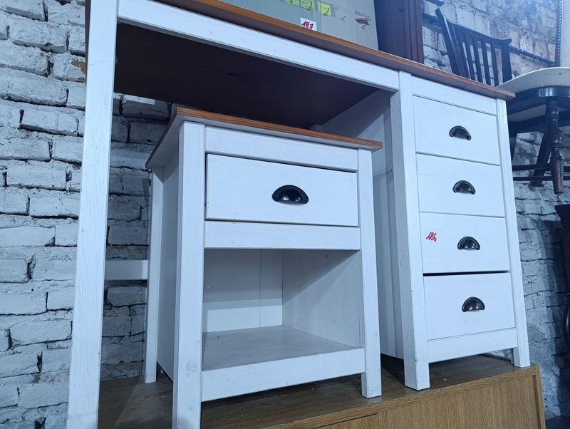 Escritorio Blanco con Mesa de Luz de 4 Cajones
