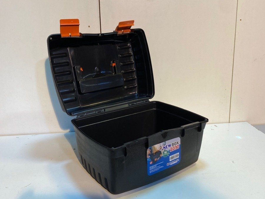 Caja de herramientas plástica negra de 14" - imagen 3