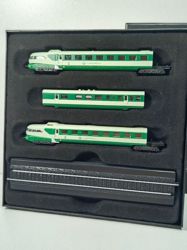 Tren a escala 1/220 Atlas Minitrains ETR 250 Arlecchino - imagen 3