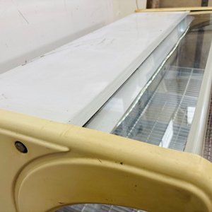 Vitrina Exhibidora Refrigerada Refrimate con Luz LED y Estantes - imagen 5