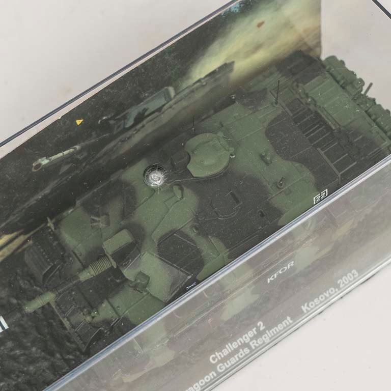 Modelo a escala 1/72 tanque Challenger 2 del regimiento Royal Scots Dragon Guards - imagen 2