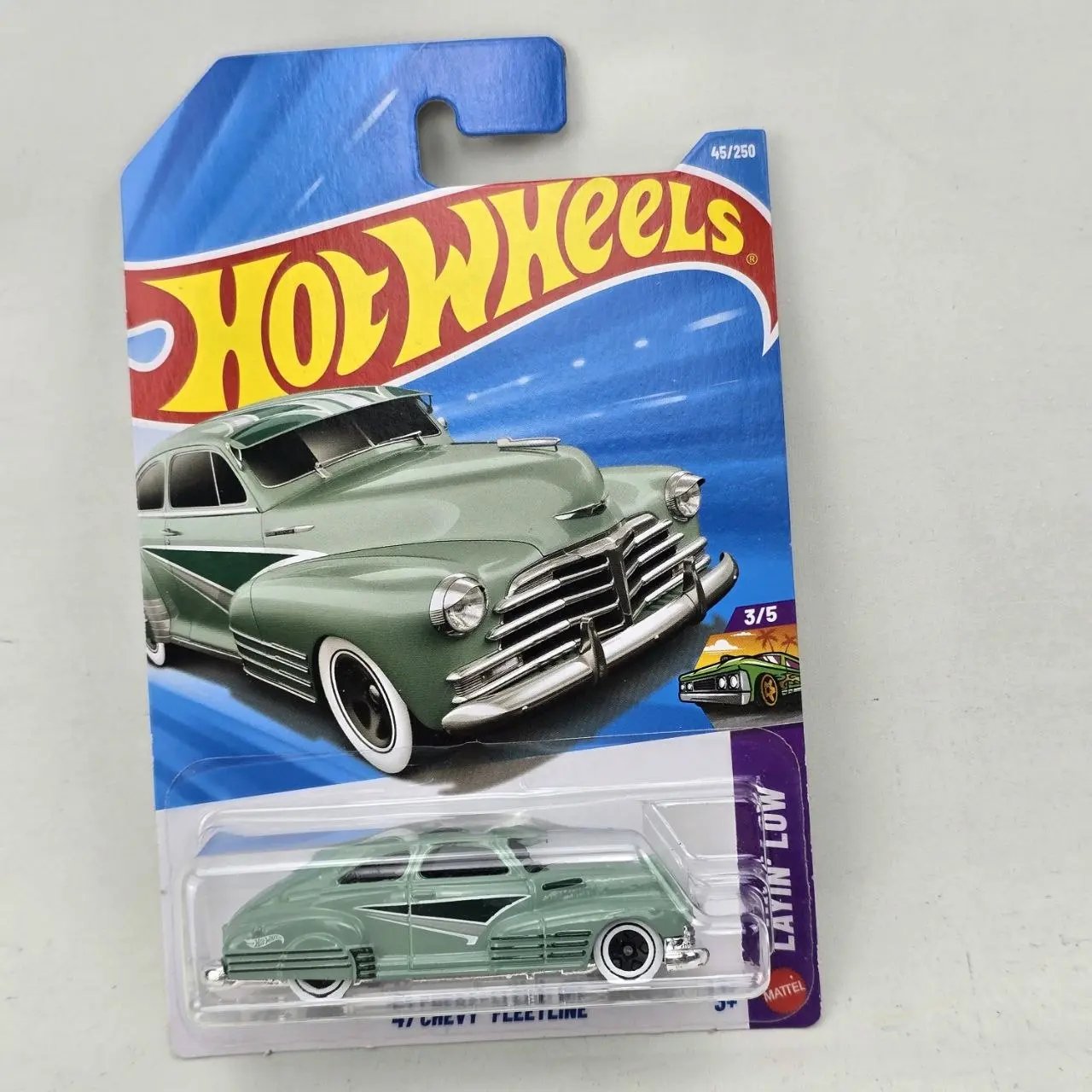 Hot Wheels '47 Chevy Fleetline Latin Low Auto Escala