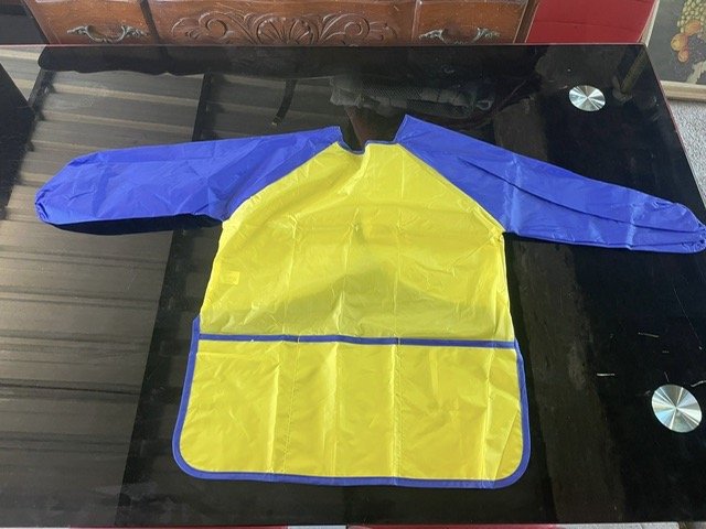 Lote siguiente: Delantal para niños con estilo y comodidad