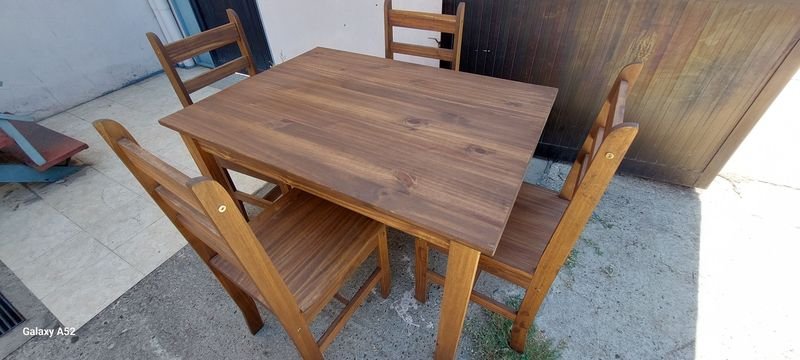 Juego de comedor en madera, perfecto estado - imagen 2