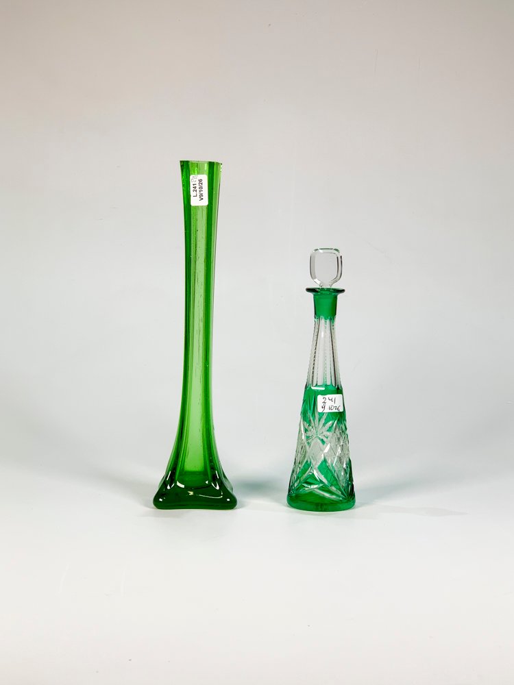 Juego de Cristalería Verde: Suspiro y Botellón Tallado