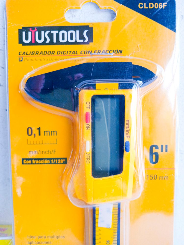 Juego de puntas y calibre digital Uyustools - imagen 3