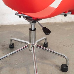 Sillón de Oficina Giratorio PVC Rojo con Patas Cromadas y Ruedas - imagen 3
