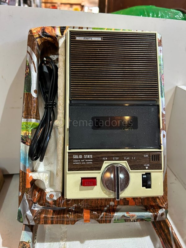 Radio Portátil Empire "Solid State" Vintage