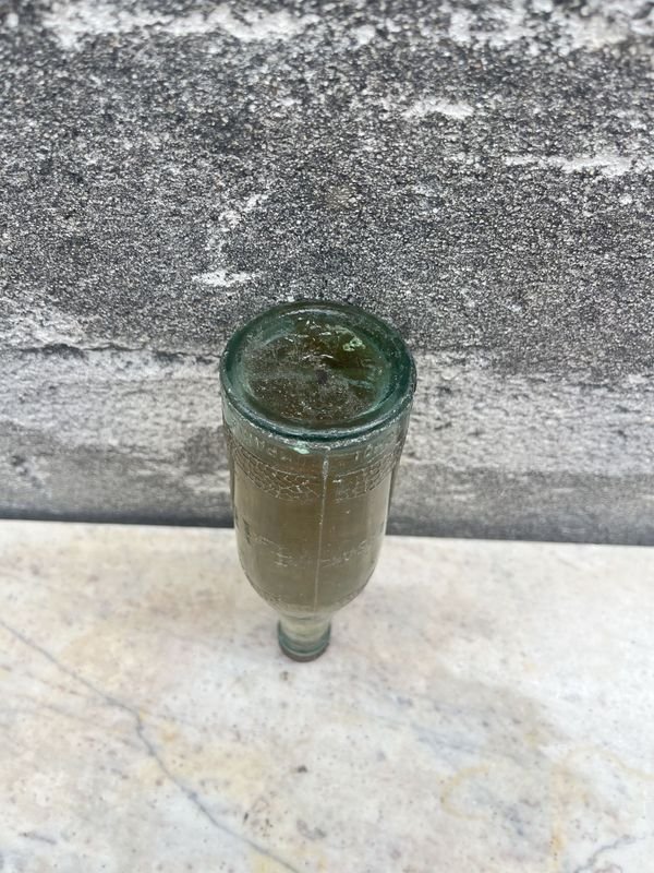 Botella de Limol con su líquido - imagen 6