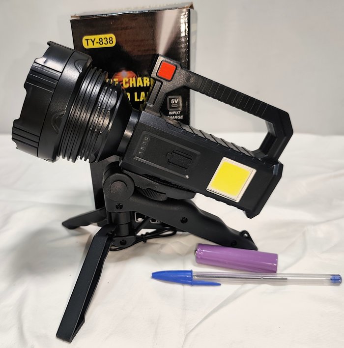 Linterna LED Recargable Crew TY-838 con Luz de Obra Lateral y Trípode