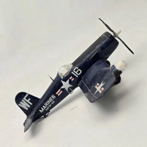 Maqueta Avión Chance Vought F4U Corsair "Flying Nightmares" Marines VMF(N)-513 - imagen 2
