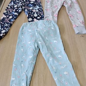 Lote siguiente: Lote de 50 Pantalones para Niña