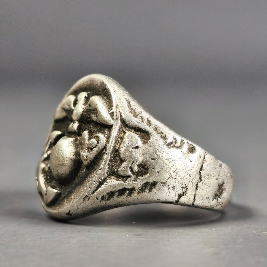 Item 16436 - Image 0