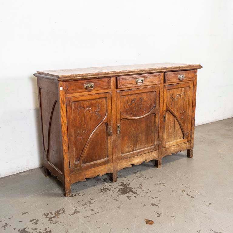 Lote anterior: Aparador de roble art nouveau para restaurar
