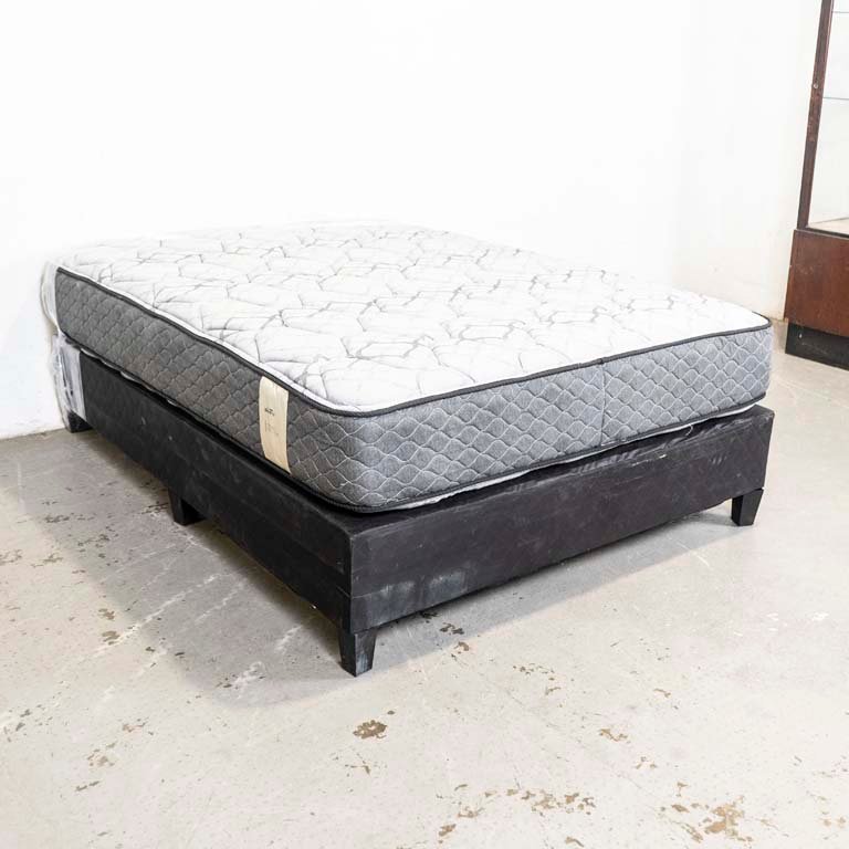 Item 2094296 - Image 1