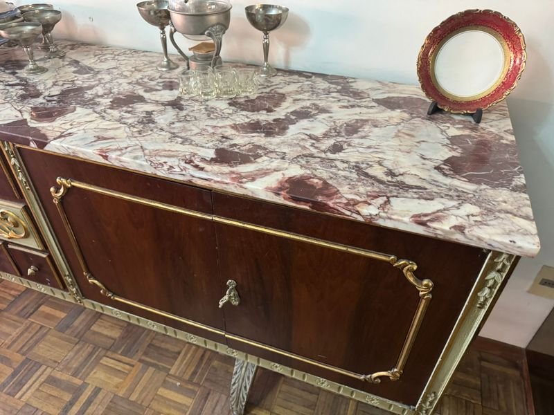 Aparador Francés con Marmol y Decoración - imagen 3