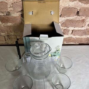 Jarra y 4 Vasos de Vidrio Transparente - imagen 6