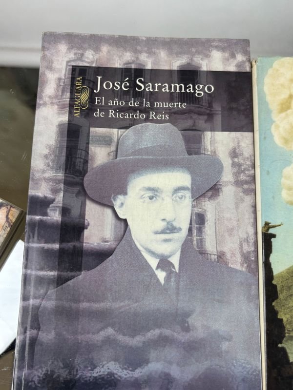 Colección de libros de narrativa contemporánea y ensayo - imagen 3