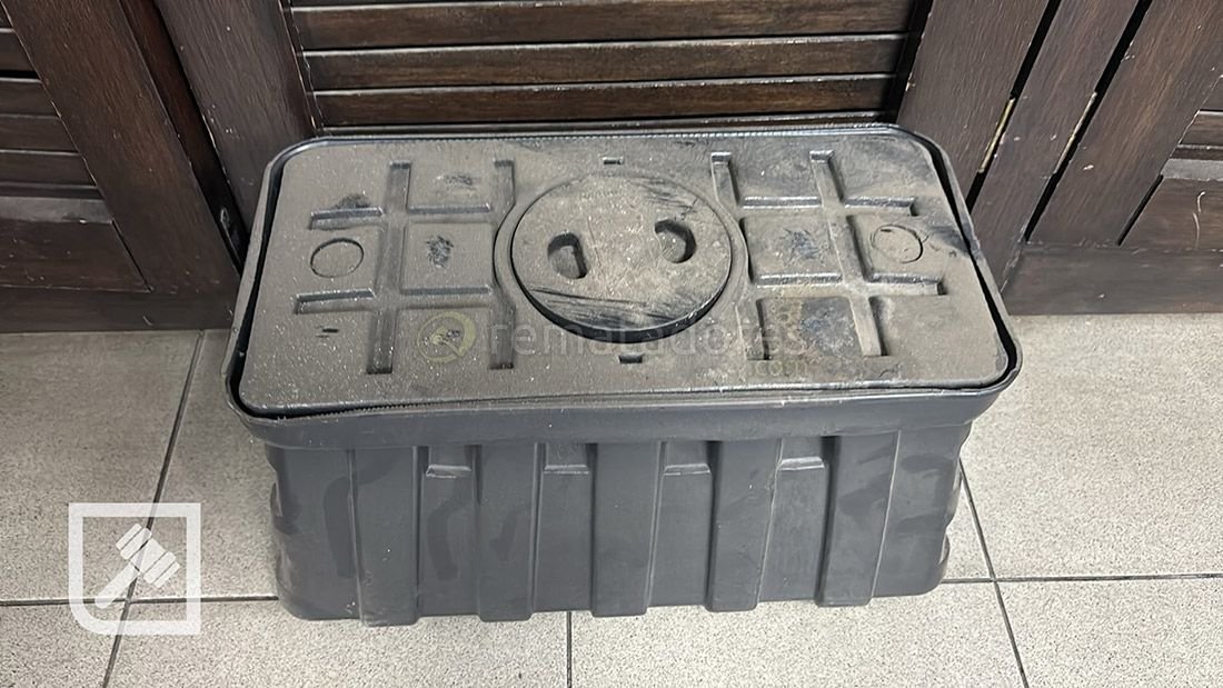Caja de Inspección Rectangular Negra para Exteriores