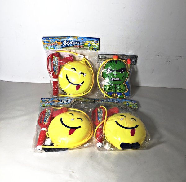 Set de 4 Mochilas con Pistolas de Agua para Niños - imagen 1