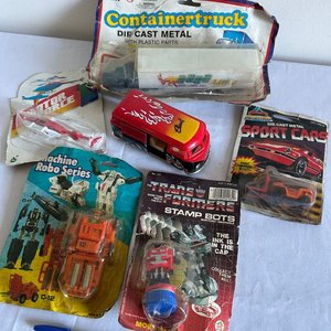 Lote de juguetes y autos coleccionables - imagen 3