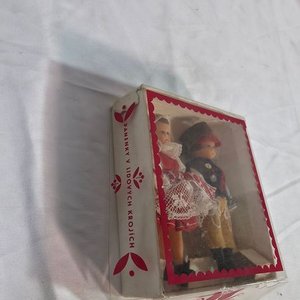 Par de Muñecos Típicos Checoslovacos "Lidova Tuorva" Años 80 - imagen 2