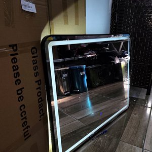 Espejo Rectangular con Luz LED y Marco Metálico (90x70cm) - imagen 5