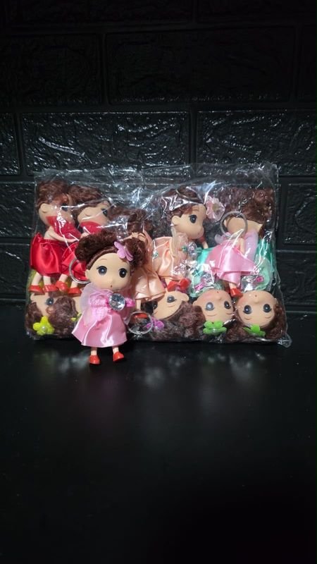 Pack de 12 Llaveros de Muñecas Estilo Coreano