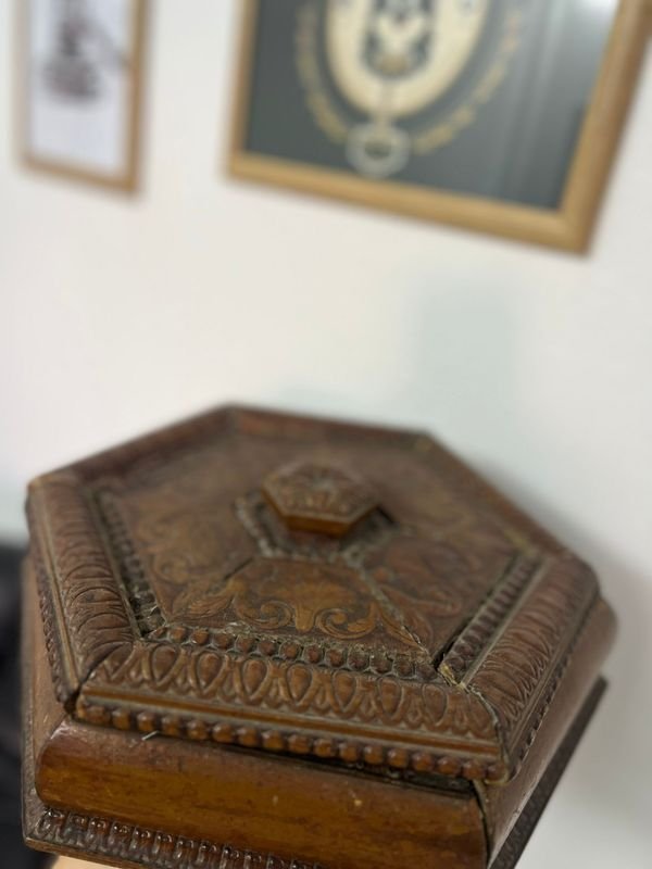 Antigua Caja de Alajas con Accesorios - imagen 2
