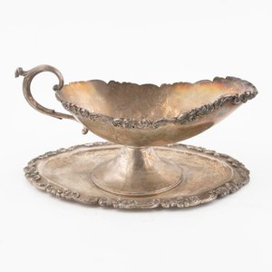 Salsera Oval de Plata Antigua con Plato - imagen 1