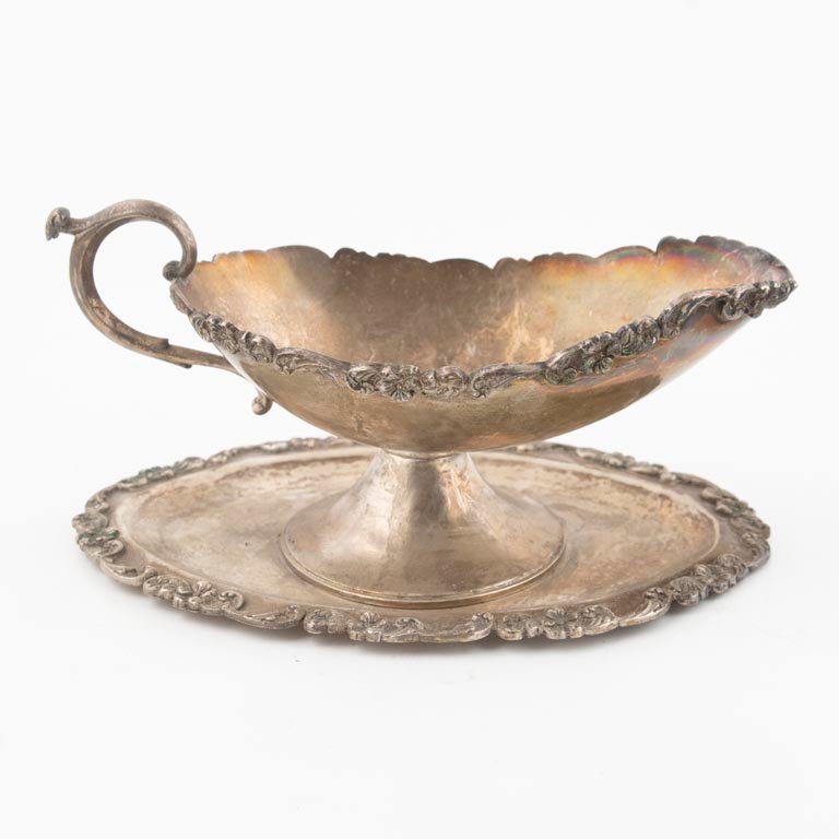 Salsera Oval de Plata Antigua con Plato