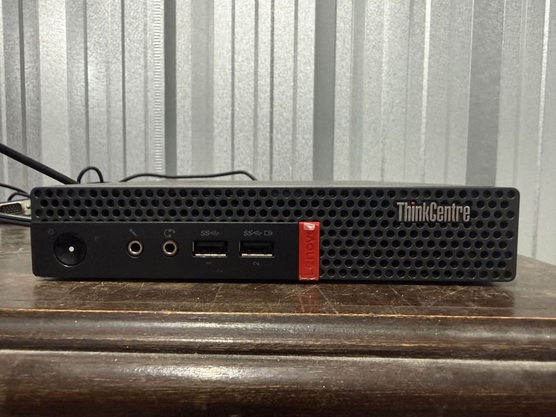 Mini PC Lenovo ThinkCentre M910x Compacto con Cargador y Cables