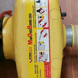 Marcador de Emergencia Hombre al Agua Pyrotech Man Over Board 2010 Amarillo/Negro - imagen 2