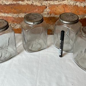 Lote anterior: Lote de 4 Frascos Antiguos Coca Cola de Vidrio con Tapa de Aluminio
