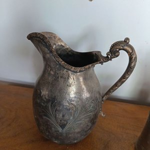 Lote de Jarritas y Cafeteras Metálicas Antiguas - imagen 2