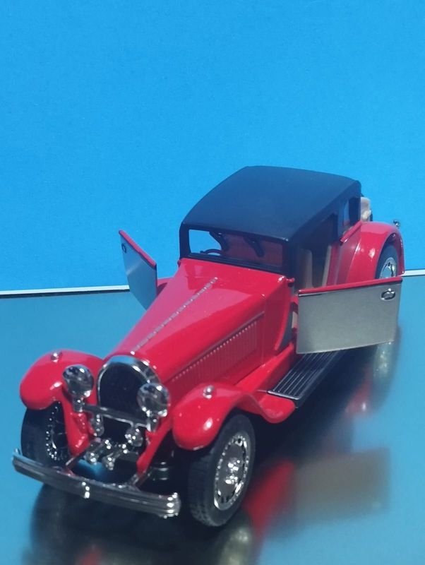 Bugatti escala 1/24 - Modelo de coche a escala - imagen 2