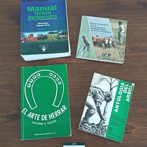 Lote de 4 Libros Técnicos e Históricos del Sector Agropecuario y Forestal del Cono Sur - imagen 1