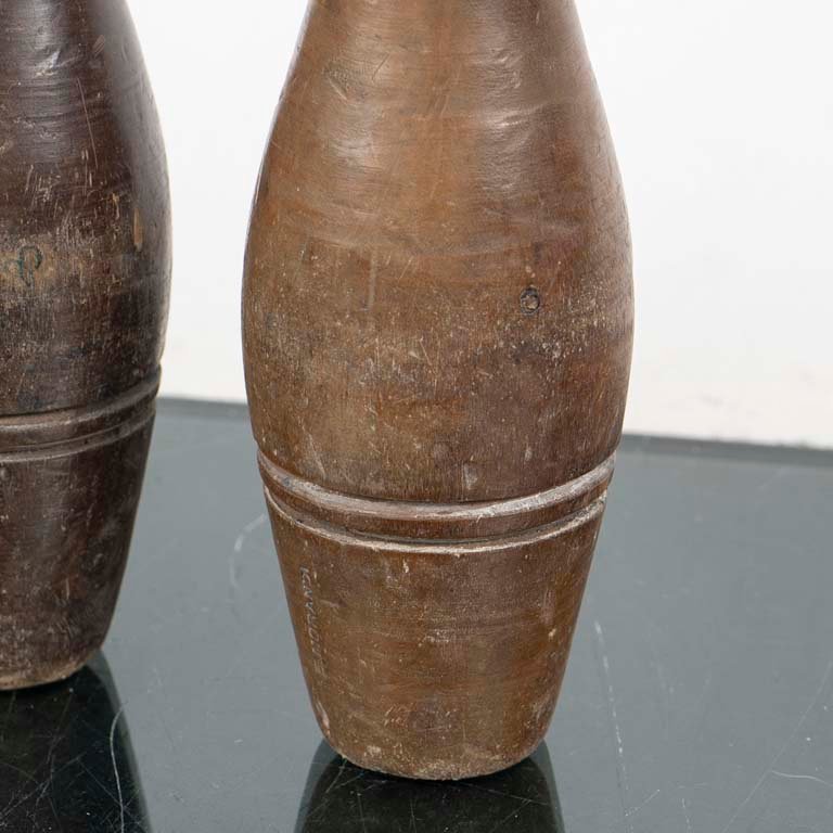 Bolos de madera con detalles - imagen 2